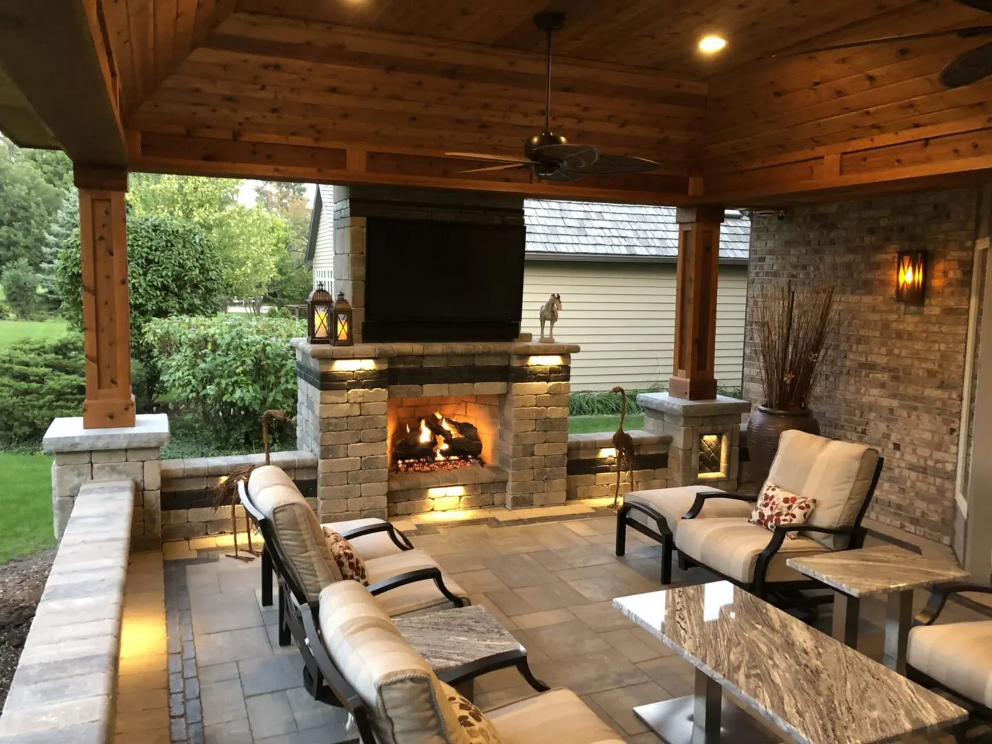 Glen Ellyn, IL landscape lighting installation