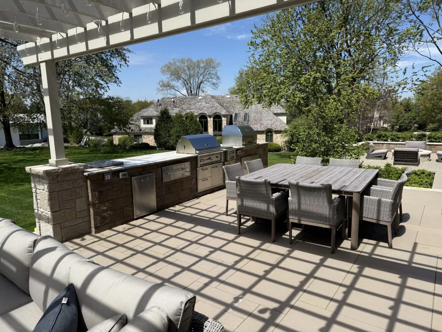 Professional outdoor kitchen installer in Oak Brook, IL