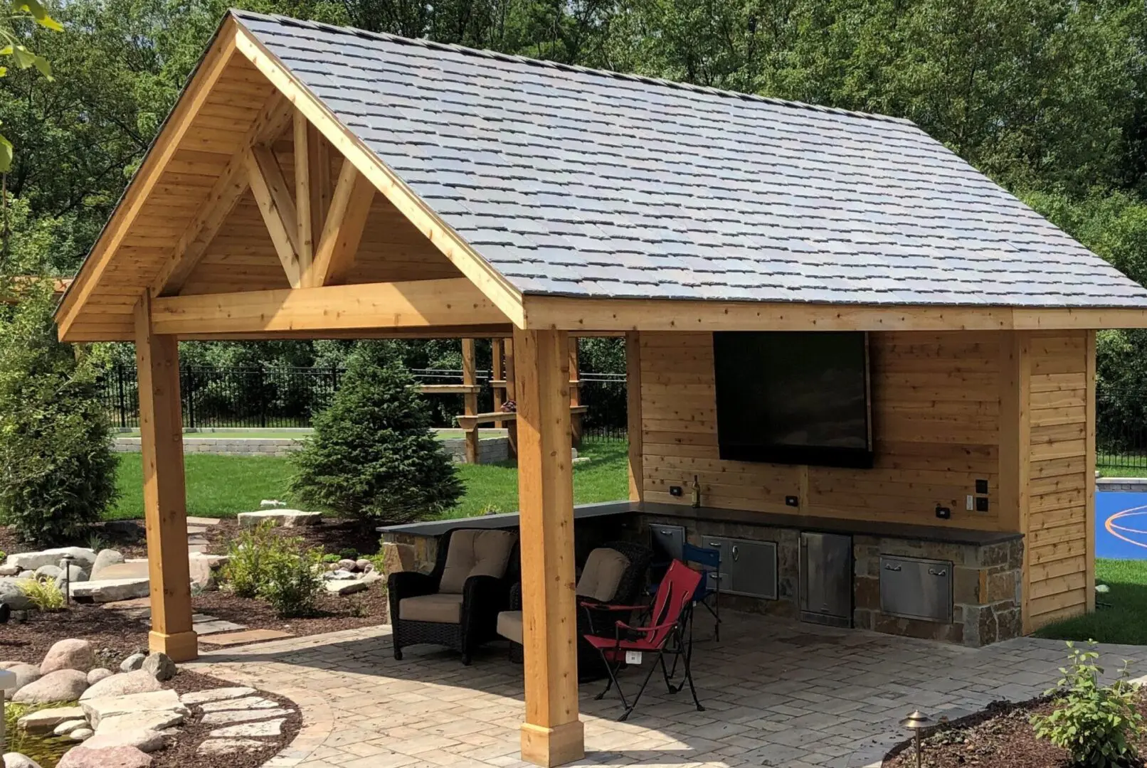 Custom pavilion installation in Palos Park, IL